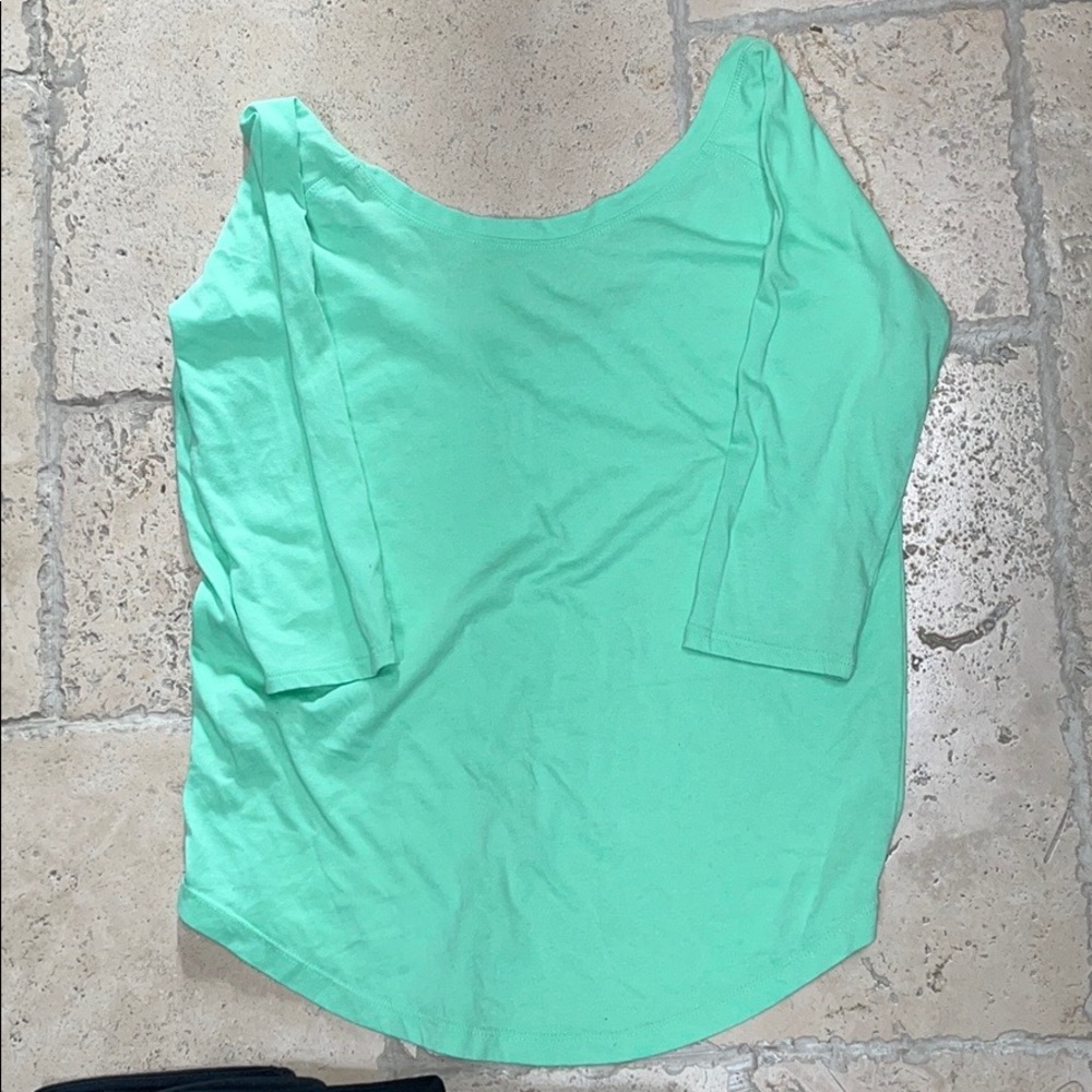 Fabletics Workout Bundle - Picture 5 of 6